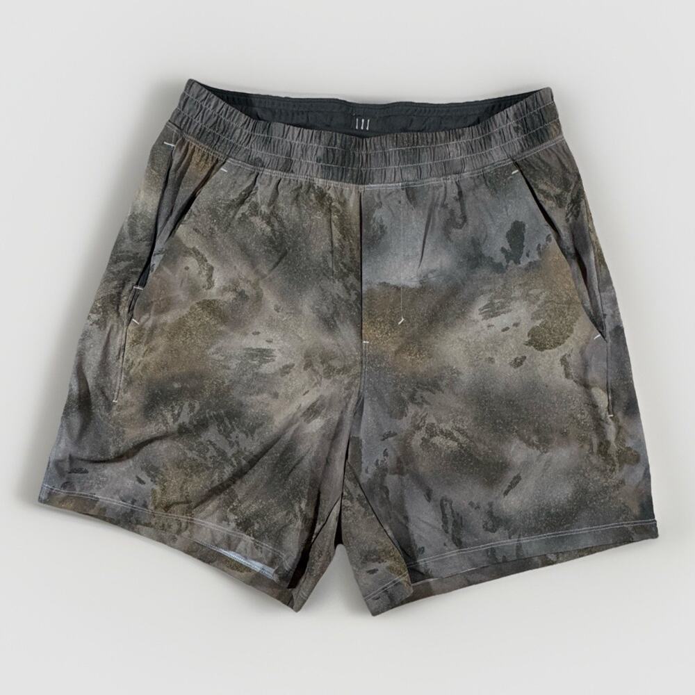 lululemon Men's Textured Tech Linerless Diamond Dye Shorts Size M